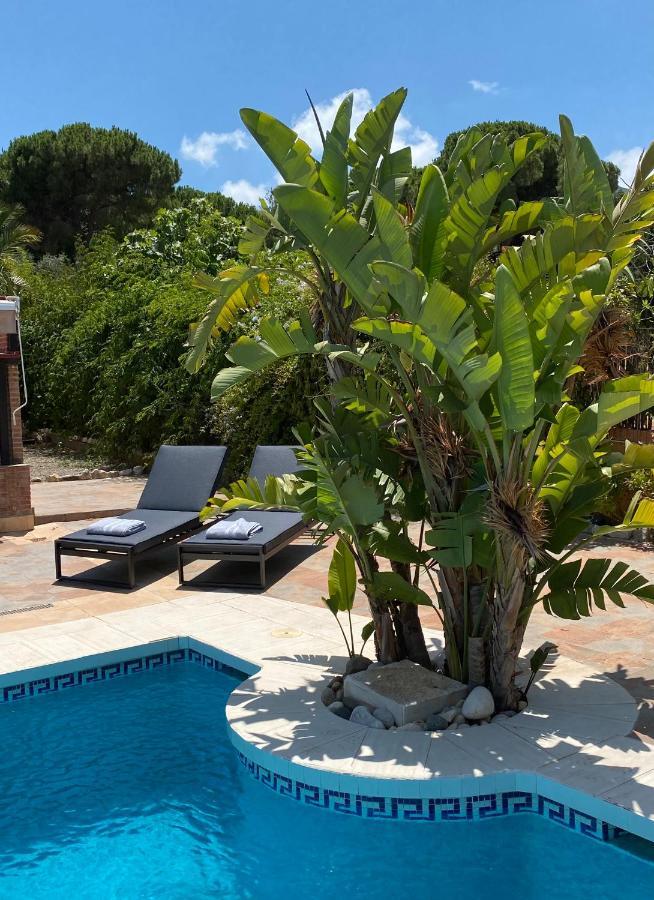 Detached House, 2 Bedrooms, Private Garden, Pool Vakantiehuis *